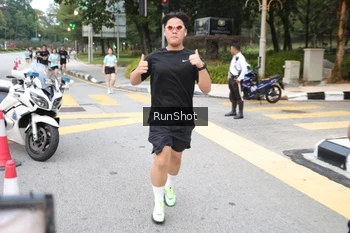 Runner Photo 4251449