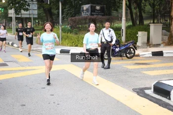 Runner Photo 4251450
