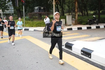 Runner Photo 4251527
