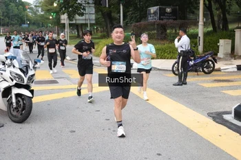 Runner Photo 4251531
