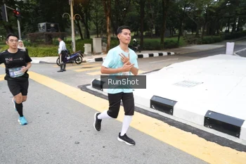 Runner Photo 4251601