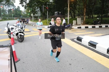 Runner Photo 4251605