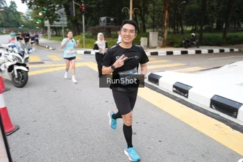 Runner Photo 4251610