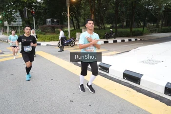 Runner Photo 4251614