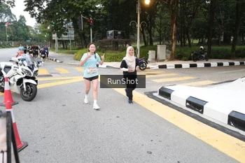 Runner Photo 4251618