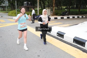 Runner Photo 4251623