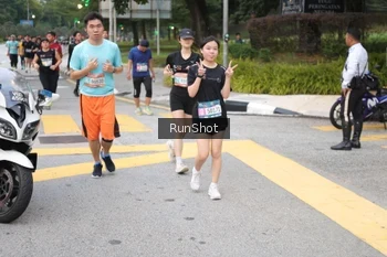 Runner Photo 4251644