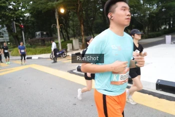 Runner Photo 4251665