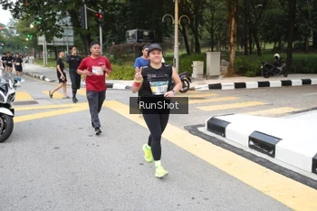 Runner Photo 4251680