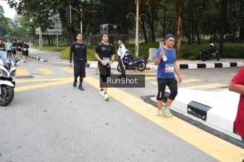 Runner Photo 4251708