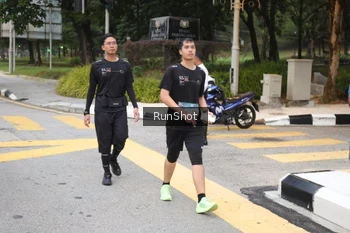 Runner Photo 4251719