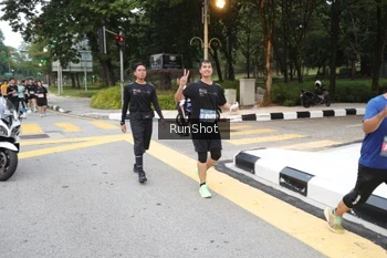 Runner Photo 4251720