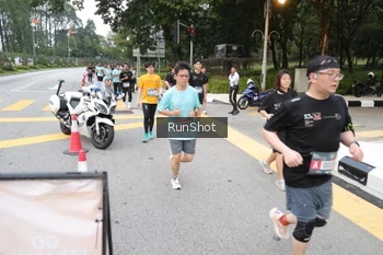 Runner Photo 4251789
