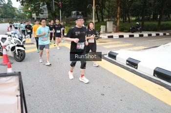 Runner Photo 4251792