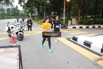 Runner Photo 4251798