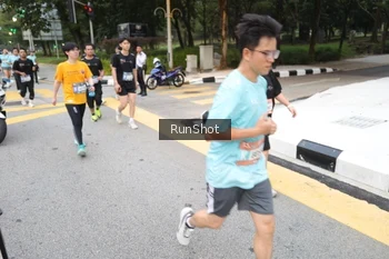 Runner Photo 4251801