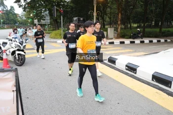 Runner Photo 4251813
