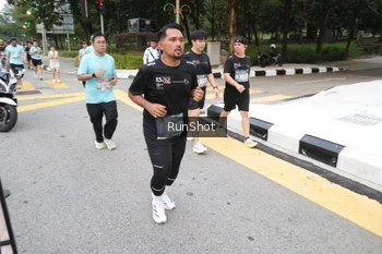 Runner Photo 4251831