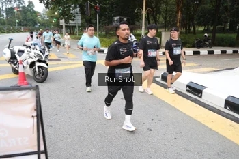 Runner Photo 4251833