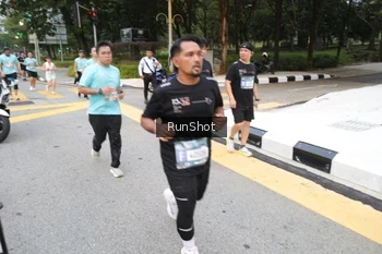 Runner Photo 4251835