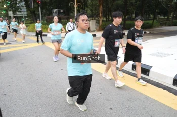 Runner Photo 4251843
