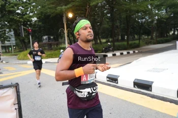 Runner Photo 4251898