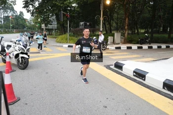 Runner Photo 4251914