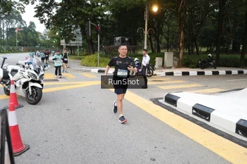 Runner Photo 4251916