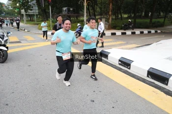 Runner Photo 4251962