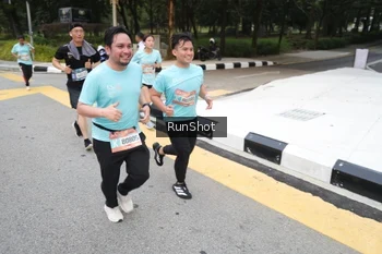 Runner Photo 4251965