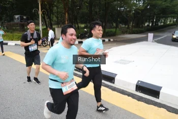 Runner Photo 4251971