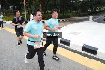 Runner Photo 4251976