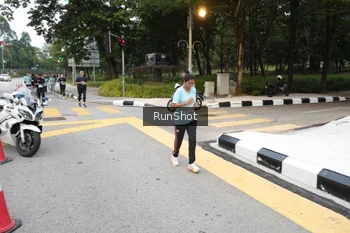 Runner Photo 4252000