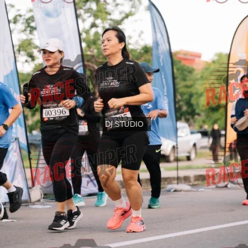 Runner Photo 425209