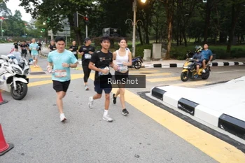 Runner Photo 4252099