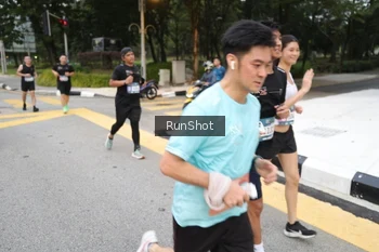 Runner Photo 4252103