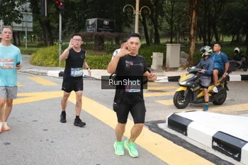 Runner Photo 4252121