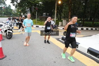 Runner Photo 4252135