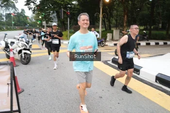 Runner Photo 4252136
