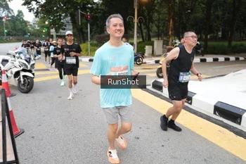 Runner Photo 4252138
