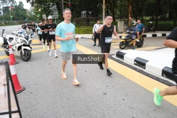 Runner Photo 4252142