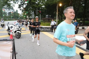 Runner Photo 4252143