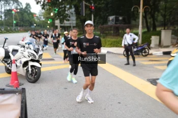 Runner Photo 4252151