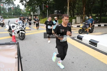 Runner Photo 4252173