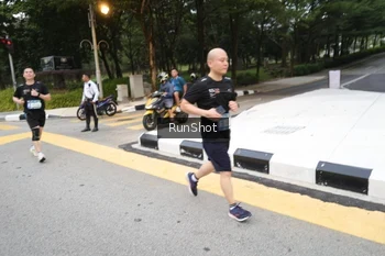 Runner Photo 4252222