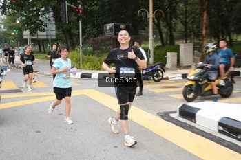 Runner Photo 4252228