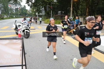 Runner Photo 4252273