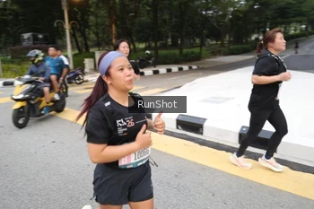 Runner Photo 4252275