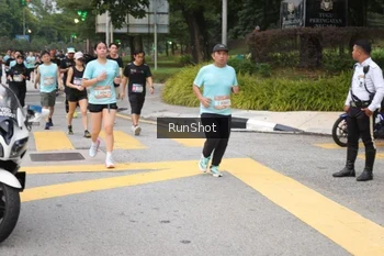 Runner Photo 4252291