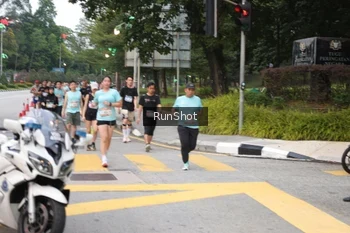 Runner Photo 4252292